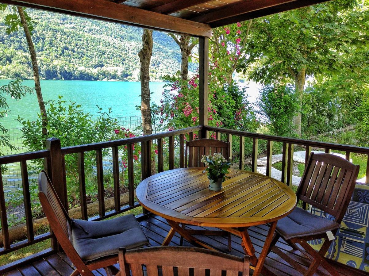 Villaggio Turistico Il Lago Dorato 카를라조 외부 사진