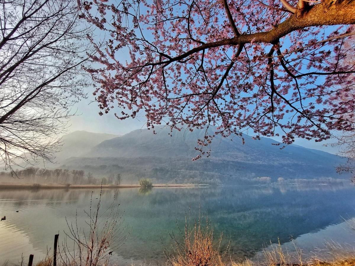 Villaggio Turistico Il Lago Dorato 카를라조 외부 사진
